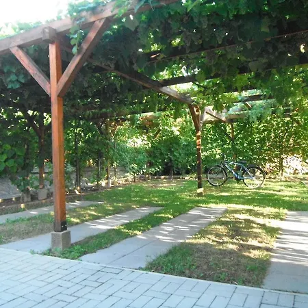 Apartment Szoloskert